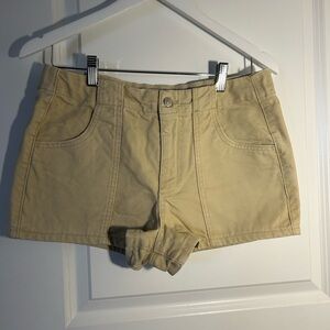 Forever 21 khaki shorts size small